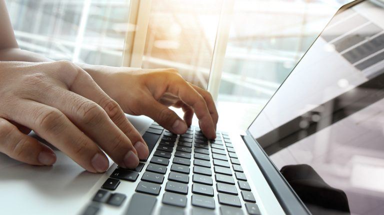 How Educators Can Make The Transition From A Print-Based Curriculum To A Digital