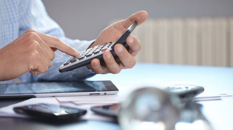 Calculating Learning Management System Costs: 7 Factors eLearning Professionals Should Consider