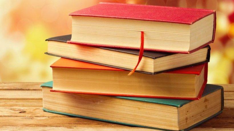 Top 10 Books Every College Student Should Read