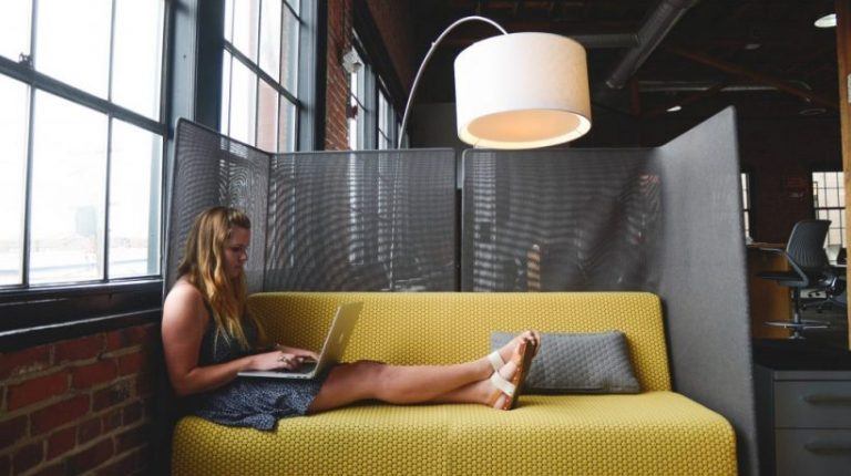 6 Tips To Build A Thriving Online Learning Community