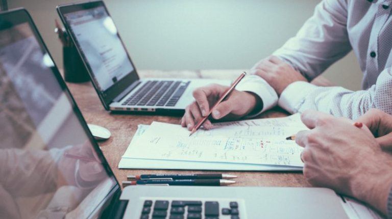 6 Essential Features In An Online Corporate Training Platform – And Why You Can’t Afford To Compromise