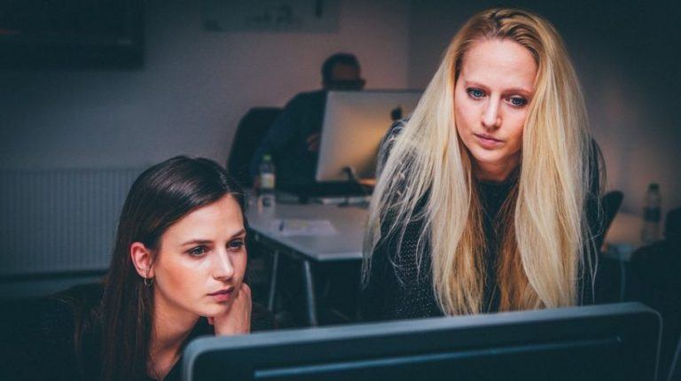8 Nudges To Motivate Corporate Learning