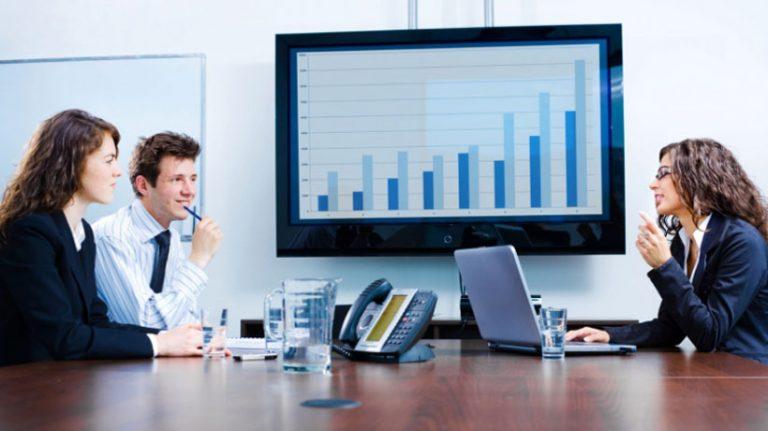 Small Scale Vs. Full Scale eLearning Implementation: Which Is Better For You?