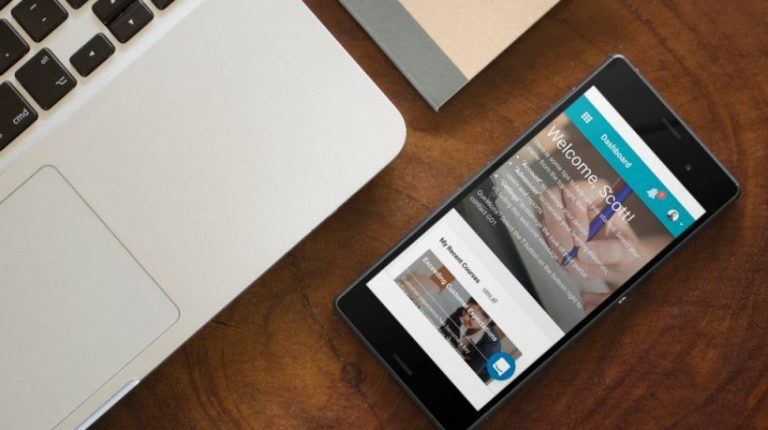 4 Reasons Why Embracing Mobile Learning Will Make You A Leader At Work