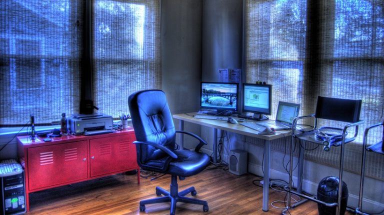 How To Motivate Students Online: What Works And What Doesn’t