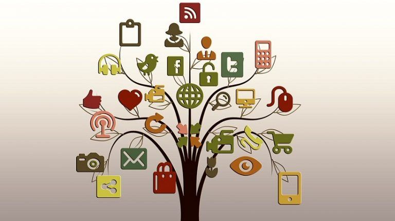 How To Choose A Web Host For Your Online Courses: 7 Factors To Consider