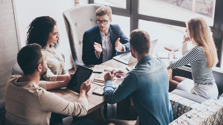 Too Much Content And Yet Not Enough: How To Improve Expertise?