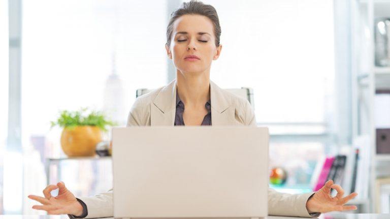 9 Tips To Create A Stress-Free Online Training Experience For Your Employees