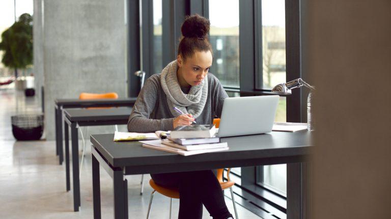 8 Ways eLearning Courses Can Help To Write Your Research Paper
