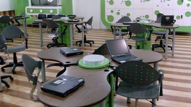 Elearning Vs Traditional Classroom Training Key Differences Elearning Vs Traditional Classroom Training Key Differences