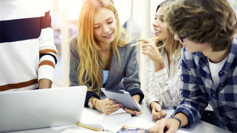 8 Tips To Create Digestible And Accessible eLearning Courses