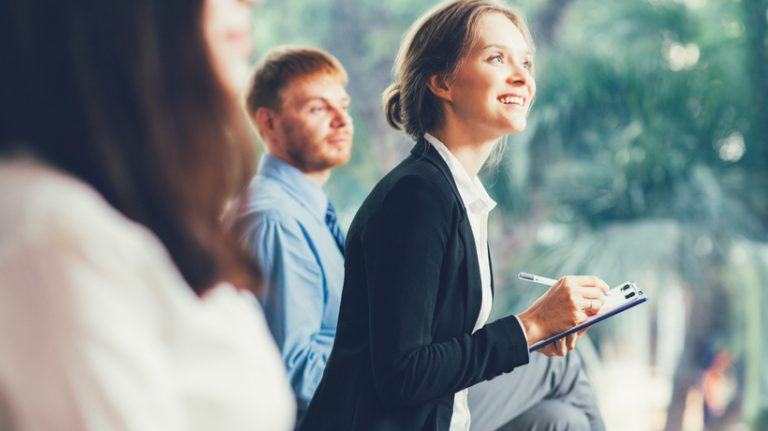 Open Minds And Unlock Opportunities: 8 Tips To Increase Employee Receptiveness To Online Training