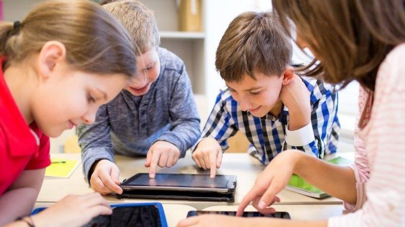 10 Important Educational Mobile App Features That Boost The Learning ...