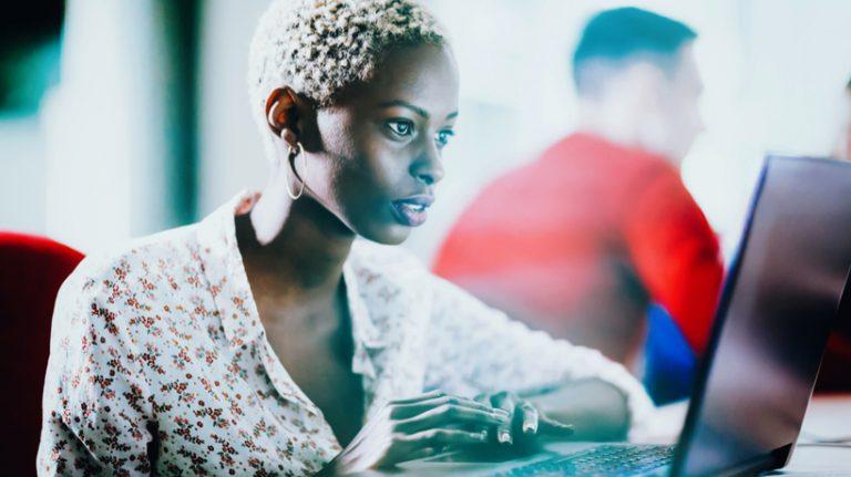 15 Reasons Why Is Preferable To Adopt eLearning For IT Education