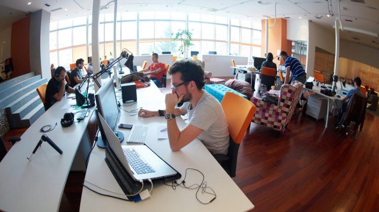 LMS Plugin Vs. Membership Plugin: What To Choose And Why