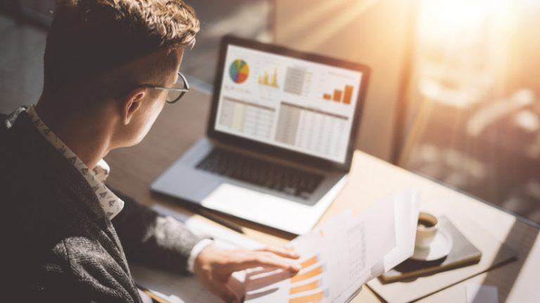 A Visual Approach To Corporate eLearning: Exploratory Data Analysis In Online Training
