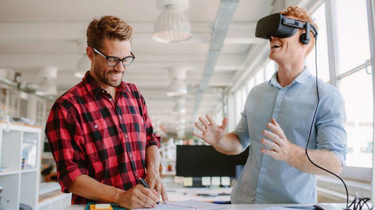 How L&Ds Are Using Virtual Reality In Technical, Business, And Educational Training