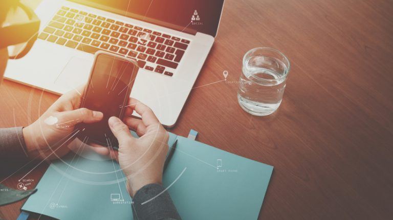 Using Mobility For ‘Live’ Performance Support
