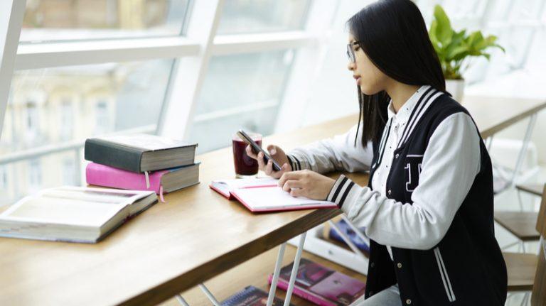 10 New Features Of Mobile Learning For Acquisition Of English Skills