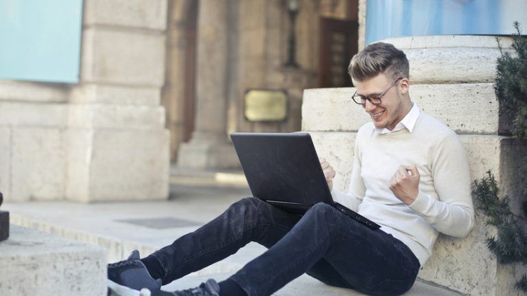 3 Growing Industries To Work In By Studying Online