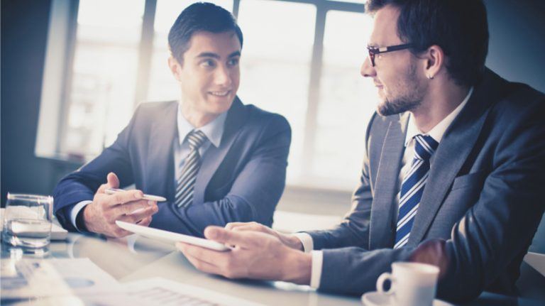 The LMS Buying Guide For Successful LMS Implementation And Onboarding