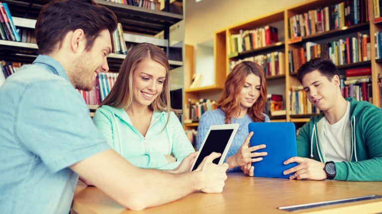 5 Tips For Teaching Literacy In The Smartphone Era