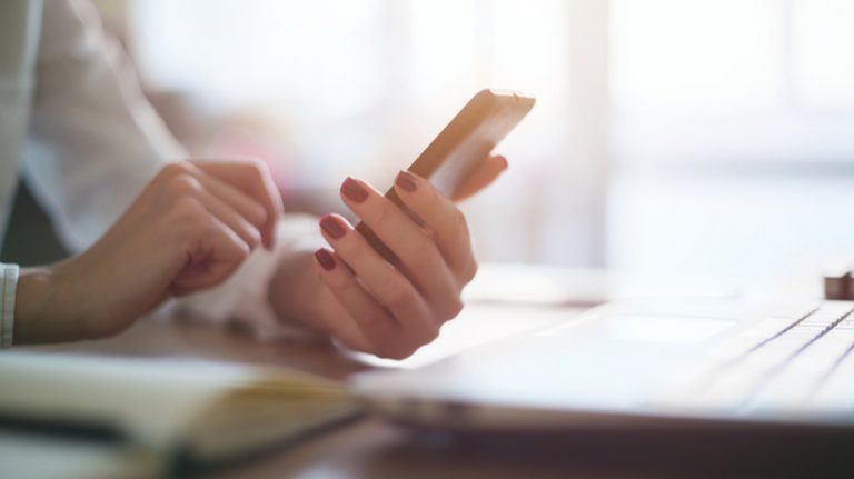 8 Glories Of Mobile Learning Changing The Industry Of eLearning