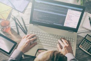 Building An In-House Learning Management System: 4 Pros And 4 Cons To Consider