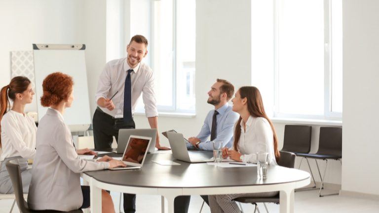 7 Tips To Choose The Right Employee Onboarding Software For Your Organization