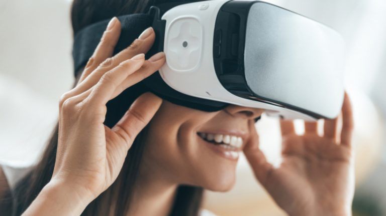 4 Best Practices To Create Online Training Courses With AR Tech
