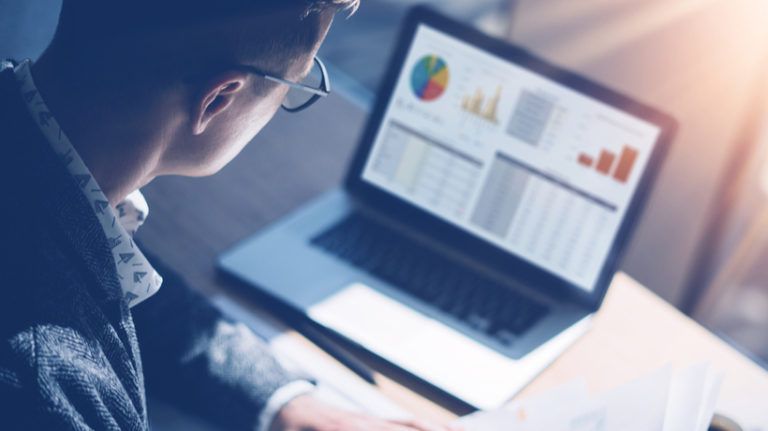 Calculating Learning Management System ROI: A 6-Step Guide