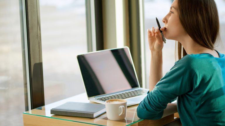 How To Facilitate Both Intrinsic And Extrinsic Motivation In eLearning