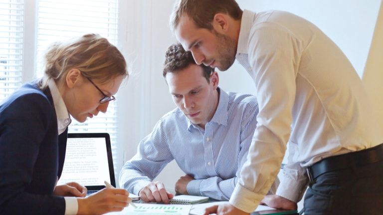 Does Your Vendor Value The LMS Customer Experience? 5 Tell-Tale Signs That Your Current LMS Falls Short