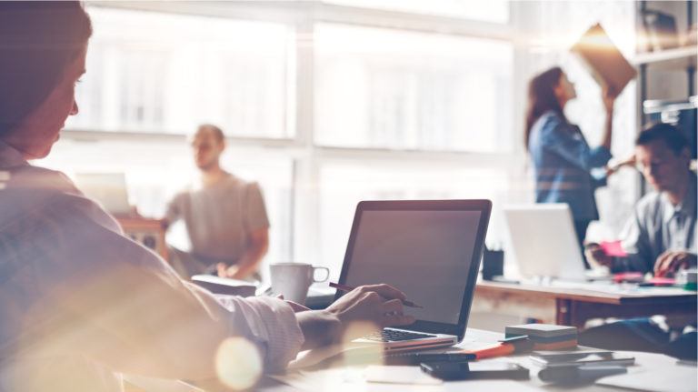 4 Features Your LMS Should Have To Create An Effective On Demand Training Program