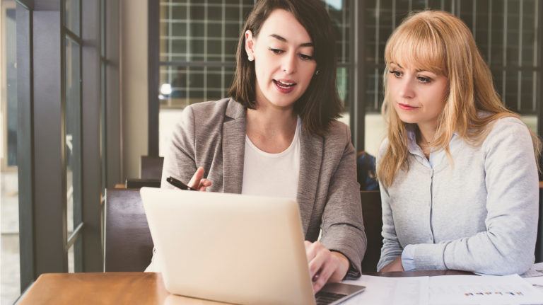 Free eBook – The Beginner’s Guide To LMS Solutions: Tips To Invest In The Best LMS For Your Organization