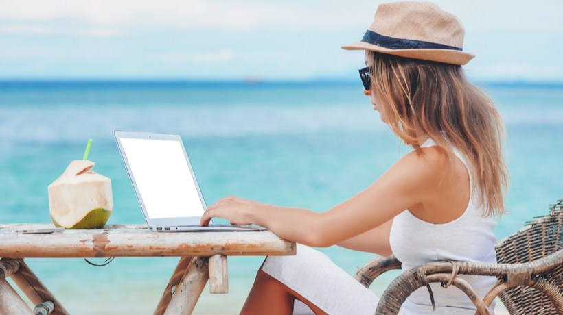 7 Summertime Distractions That Hinder eLearning Participation
