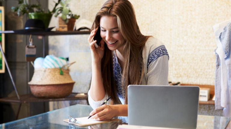 Rethinking Retail Staff Training: How To Create An Outstanding Customer Experience