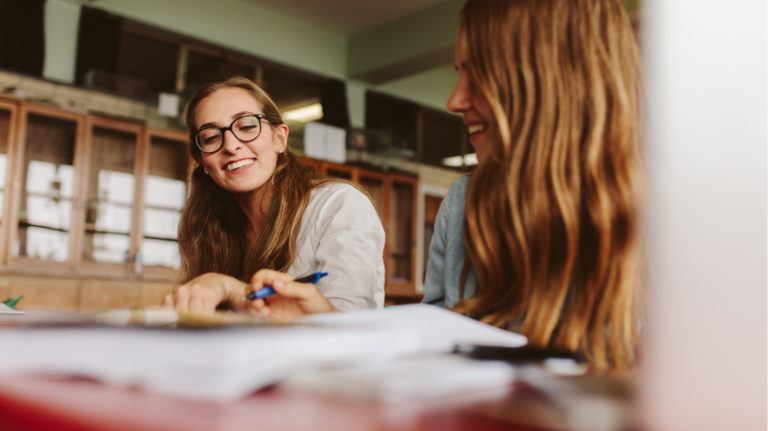 Top 5 School Mobile Apps To Facilitate Teacher-Parent-Student Engagement