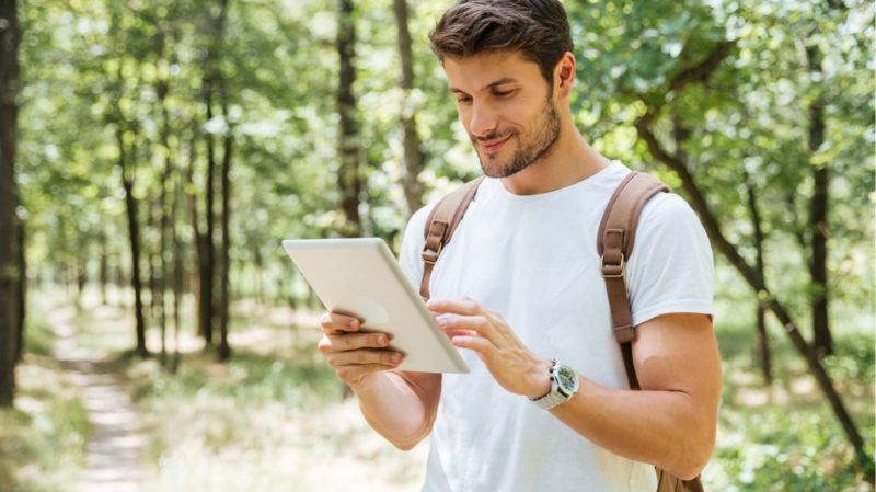 5 Reasons Mobile Learning Revolutionizes Education - eLearning Industry