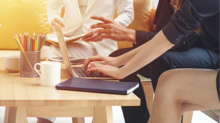 9 Tips For Selecting The Right Learning Management System