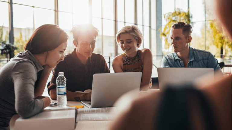 4 Blended Learning Strategies Τhat Boost Corporate Training ROI