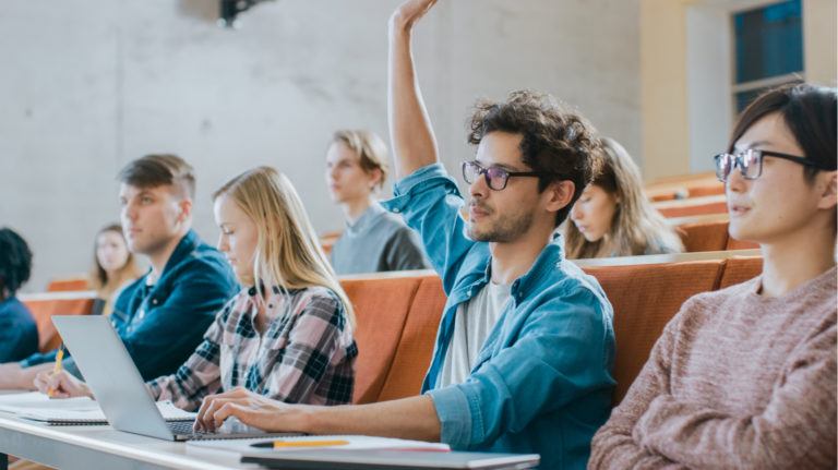 4 Offbeat Strategies To Drive Student Enrollment In Colleges