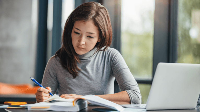 Empowering Your Online Learners With The Right Course Management System