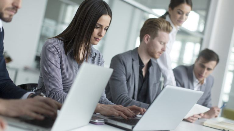 8 Innovative Ways To Apply Content Chunking In Compliance Online Training
