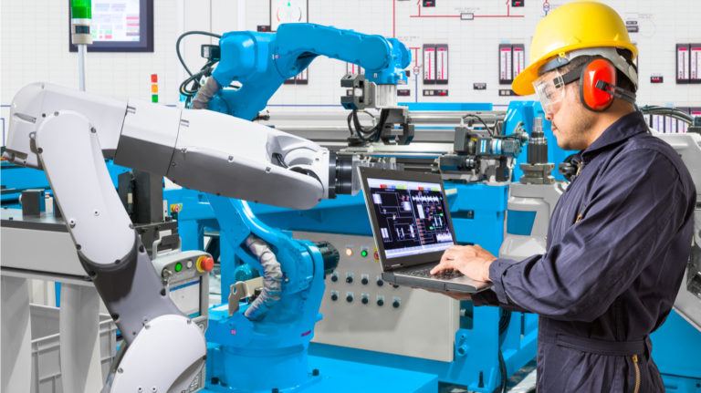 5 Advantages Of Using A Learning Management System In The Automotive Industry