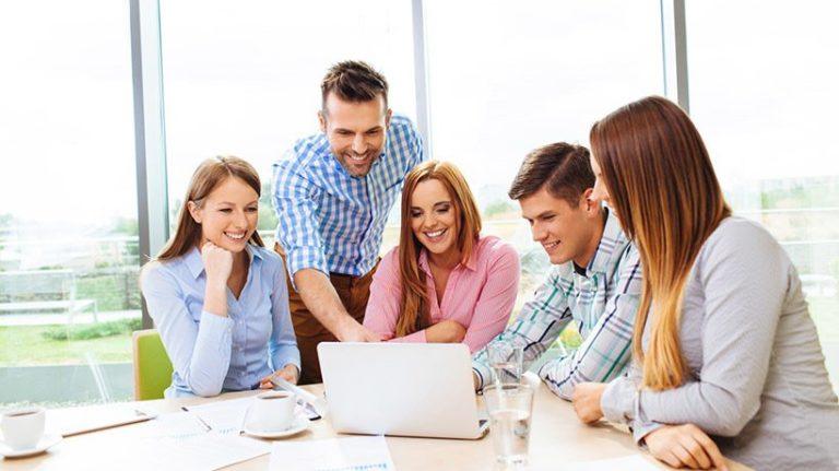 7 Reasons To Include Instructor-Led Training In Your Online Training
