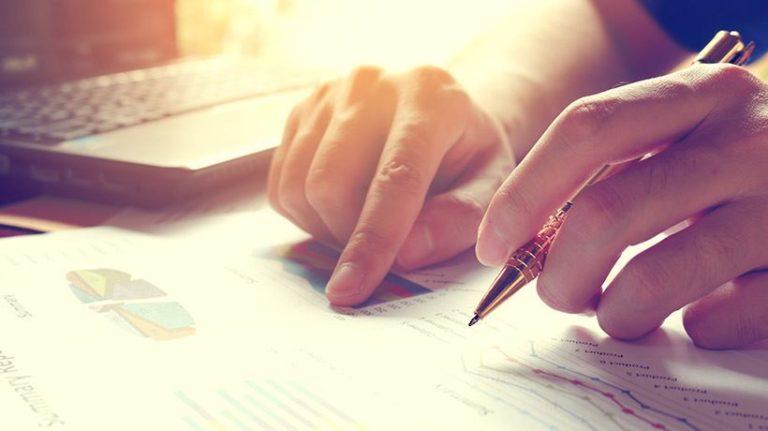 How To Use Reports To Help Learners Commit To Training