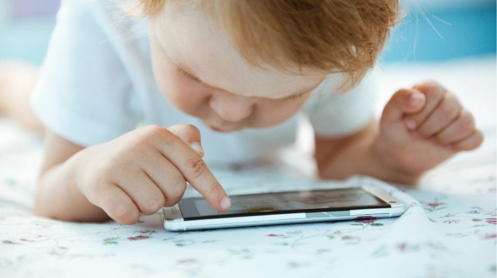 Mobile Tutoring Apps Vs. Traditional Tutoring: How Children Benefit From An eLearning Approach