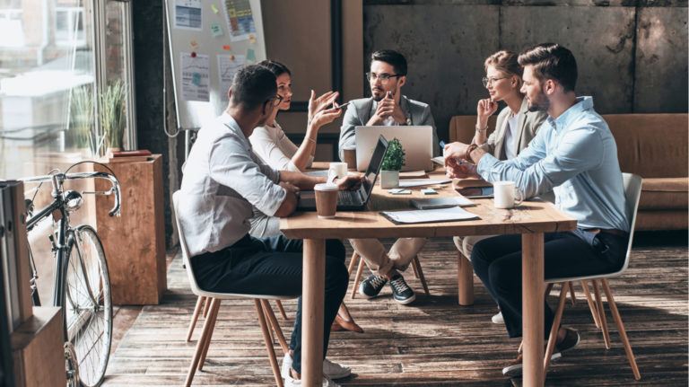 6 Reasons Why Your SMB Needs A Mobile LMS For JIT Performance Support