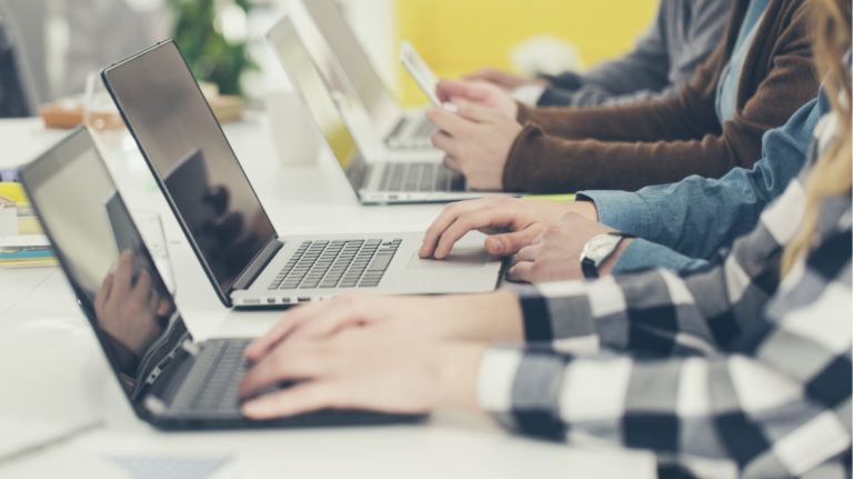 Traditional Education Vs. eLearning: Does The Latter Prevail?